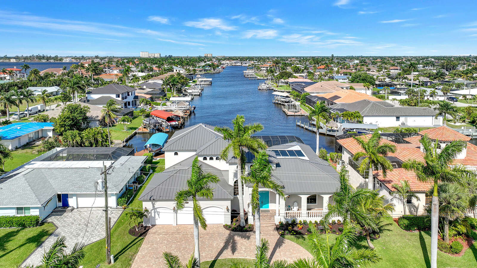 Luxurious waterfront vacation rental with boat dock in Cape Coral