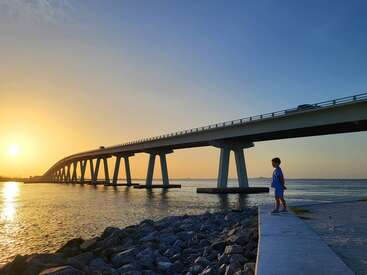 [Translate to deutsch:] Sonnenuntergang bei der Sanibel Island Bridge - Brücke 
