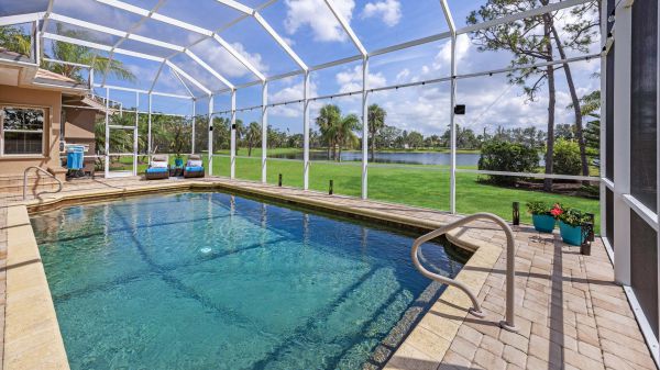 SOLD 2023: Lakefront home in Gated Community of Trafalgar Woods 5