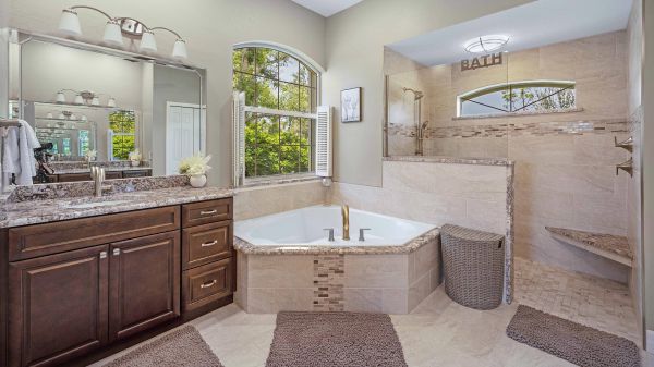 SOLD 2023: Lakefront home in Gated Community of Trafalgar Woods 19