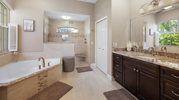 SOLD 2023: Lakefront home in Gated Community of Trafalgar Woods 20