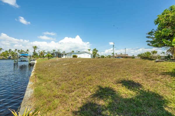 SOLD 2023: Lot with Fast Gulf Access - Western Rear Exposure 4