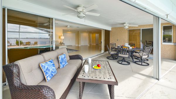 SOLD 2021: RIVER - Fast Gulf Access - Renovated 3