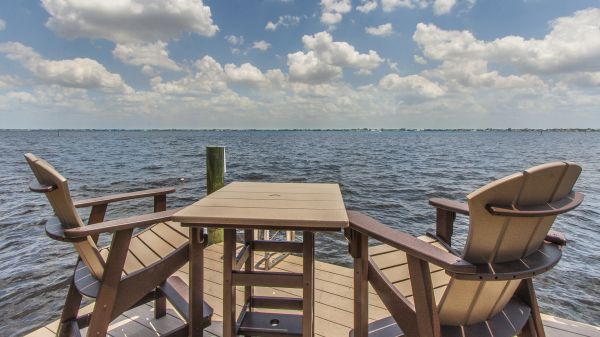 SOLD 2021: RIVER - Fast Gulf Access - Renovated 7