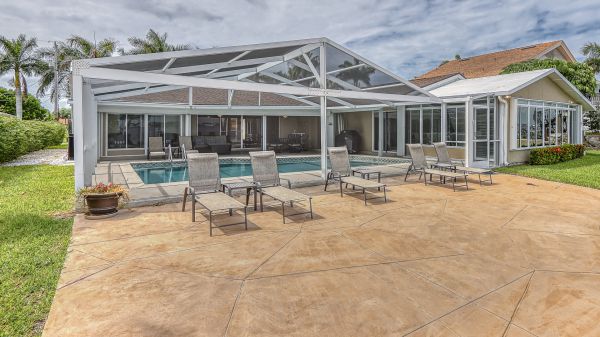 SOLD 2021: RIVER - Fast Gulf Access - Renovated 11