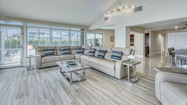 SOLD 2021: RIVER - Fast Gulf Access - Renovated 14