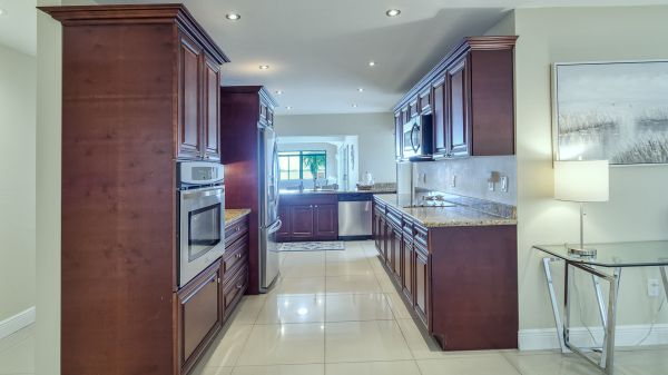 SOLD 2021: RIVER - Fast Gulf Access - Renovated 18