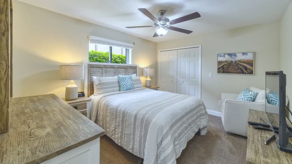 SOLD 2021: RIVER - Fast Gulf Access - Renovated 32