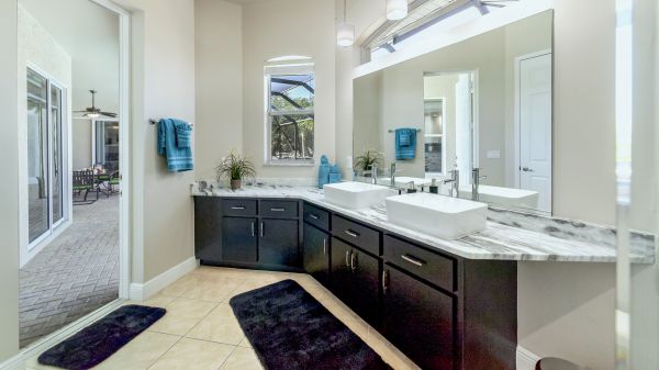 SOLD 2021: 2005 Gulf Access Home 22