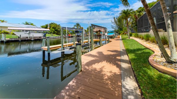 SOLD 2021: 2005 Gulf Access Home 29