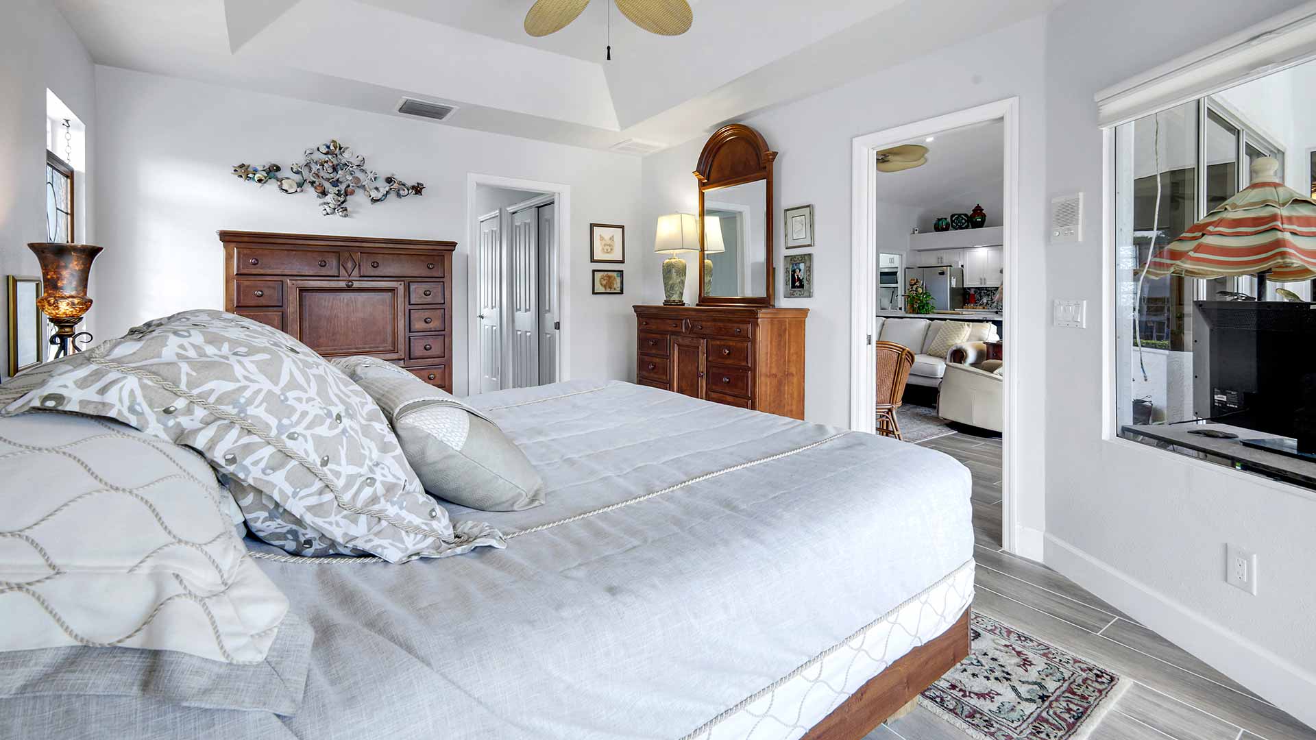 PENDING | Direct Sailboat Access Pool Home 16