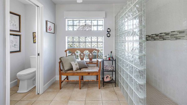 PENDING | Direct Sailboat Access Pool Home 17