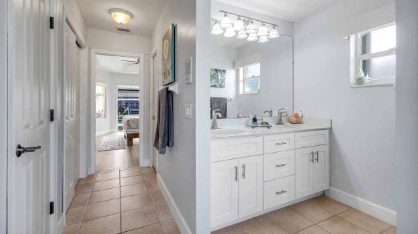 PENDING | Direct Sailboat Access Pool Home 18
