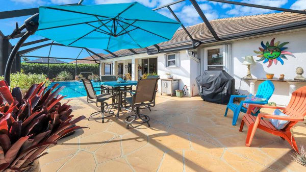 PENDING | Direct Sailboat Access Pool Home 27