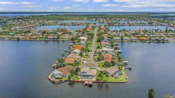 SOLD 2021: Eight Lakes Corner Lot 3
