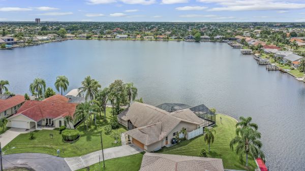 SOLD 2021: Eight Lakes Corner Lot 9