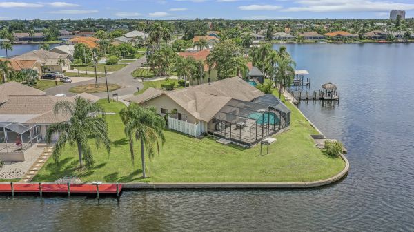 SOLD 2021: Eight Lakes Corner Lot 36
