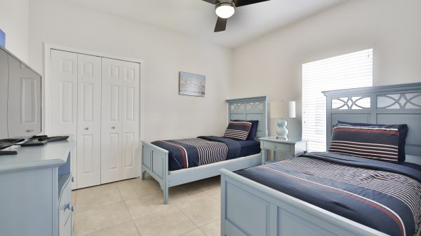 SOLD 2021 | Eight Lakes - Western Rear Exposure 24