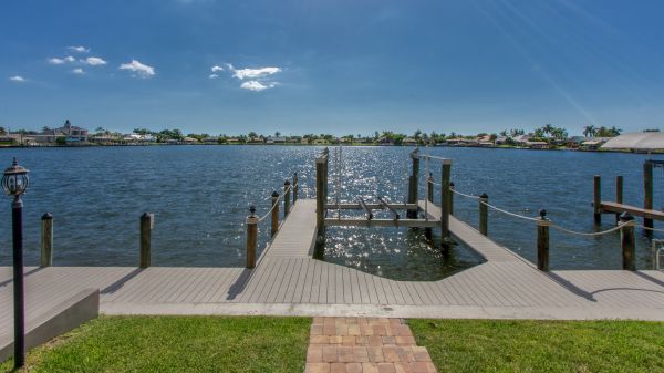 SOLD 2021 | Eight Lakes - Western Rear Exposure 28
