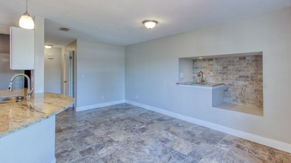 SOLD 2021: Quick Sailboat Access - Pool 18