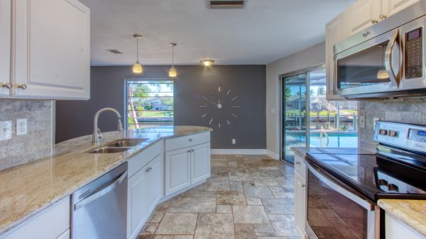 SOLD 2021: Quick Sailboat Access - Pool 19