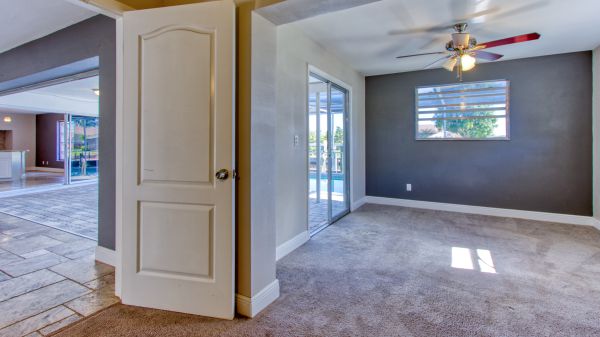 SOLD 2021: Quick Sailboat Access - Pool 21