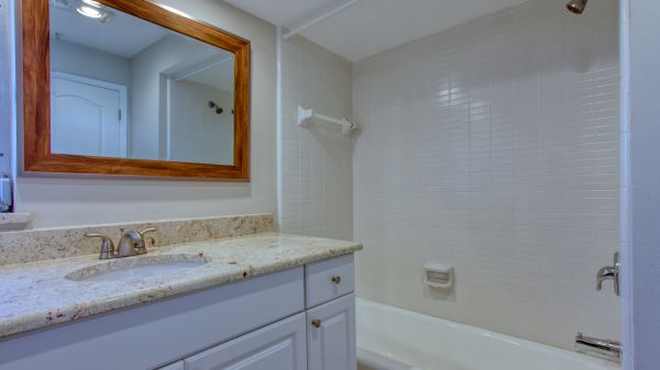 SOLD 2021: Quick Sailboat Access - Pool 28