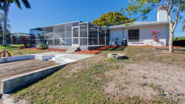 SOLD 2021: Quick Sailboat Access - Pool 31