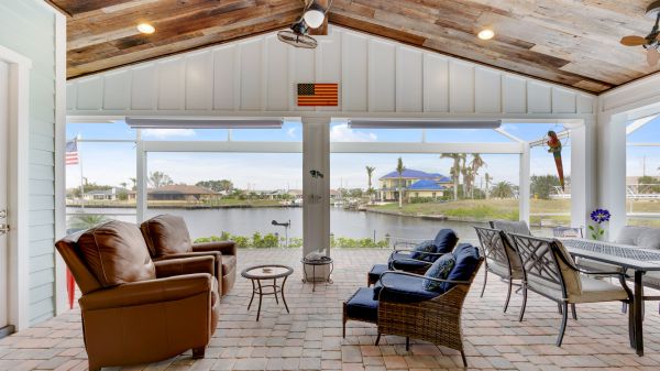 APRICACIUM - Key West Style Villa 2