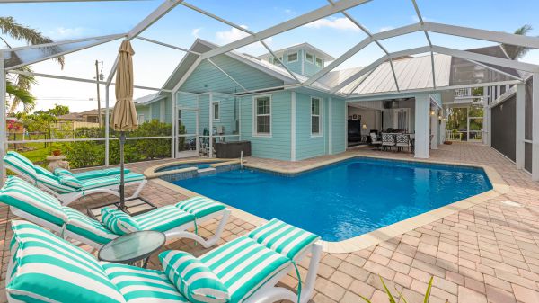 APRICACIUM - Key West Style Villa 4