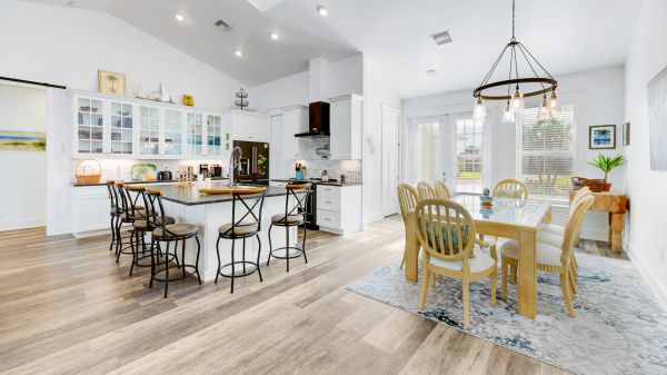 APRICACIUM - Key West Style Villa 9