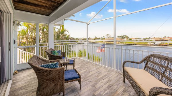 APRICACIUM - Key West Style Villa 23