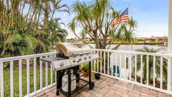 APRICACIUM - Key West Style Villa 37