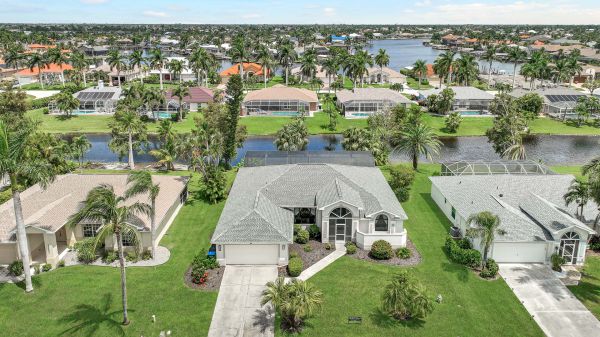 ASCOT - Rose Garden at Tarpon Point - remodeled in 2023 11