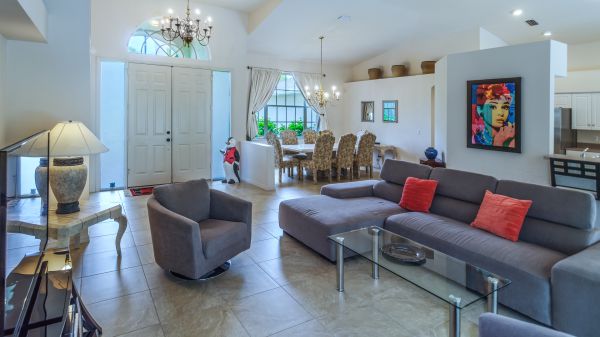 VERKAUFT 2019: Rose Garden Ferienvilla, Cape Coral 11