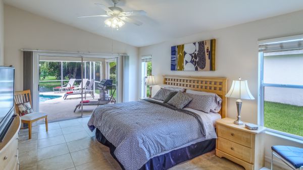 VERKAUFT 2019: Rose Garden Ferienvilla, Cape Coral 16