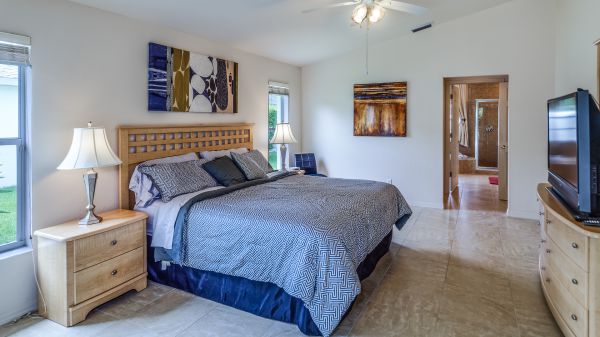 VERKAUFT 2019: Rose Garden Ferienvilla, Cape Coral 17