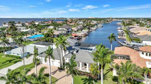 BOEYARO - Yacht Club Area 2