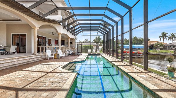 BOEYARO - Yacht Club Area 6