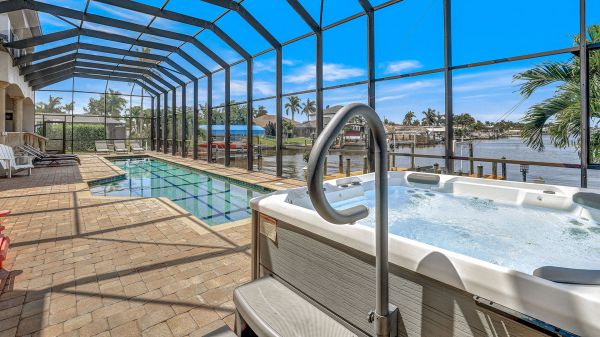BOEYARO - Yacht Club Area 8