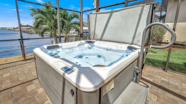 BOEYARO - Yacht Club Area 9