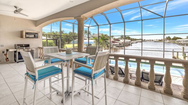 BOEYARO - Yacht Club Area 12