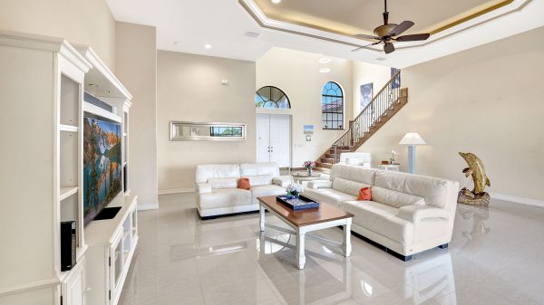 BOEYARO - Yacht Club Area 31