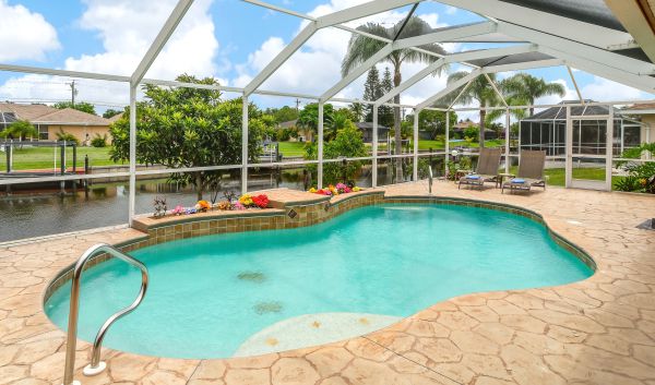 CANDY - Large Pool Area - Water View 1