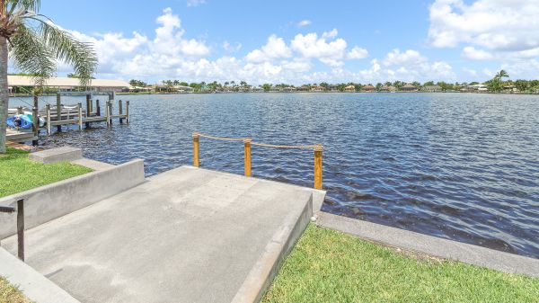 SOLD 2021: Seabim Eight Lakes Home at Land Value 4