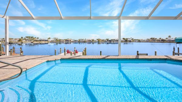 SOLD 2024: Outstanding Eight Lakes Home 7