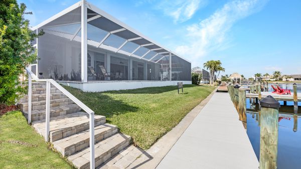 SOLD 2024: Outstanding Eight Lakes Home 9