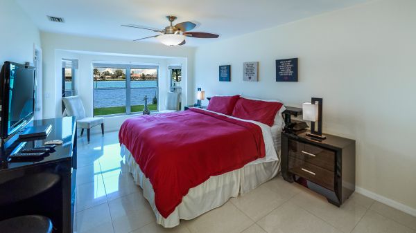 FINISTA on Gulf Access LAKE 10