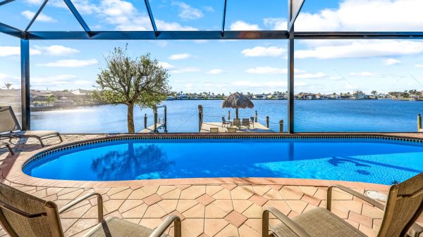 Eight Lakes two-story Home 6