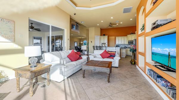 Eight Lakes two-story Home 13